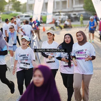 Runner Photo 7939592