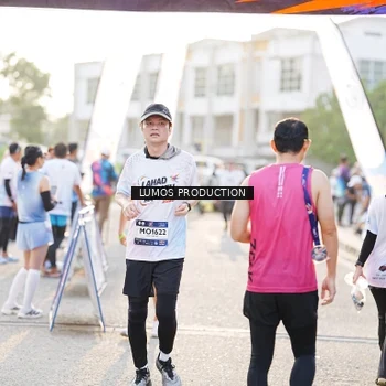 Runner Photo 7939651