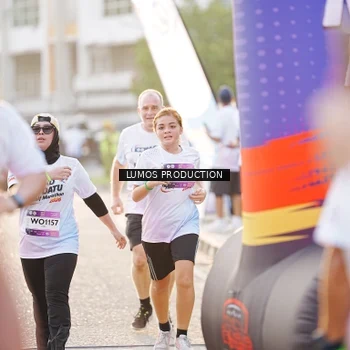 Runner Photo 7939659