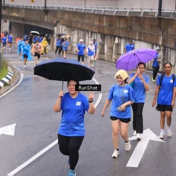 Runner Photo 7939660