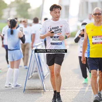Runner Photo 7939663