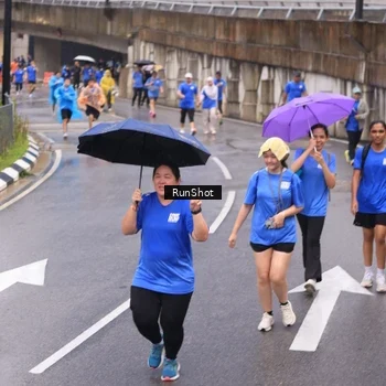 Runner Photo 7939664