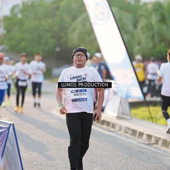 Runner Photo 7939668