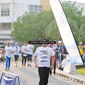 Runner Photo 7939676