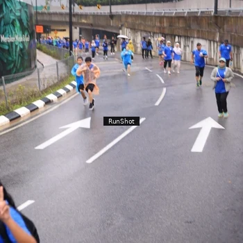 Runner Photo 7939743