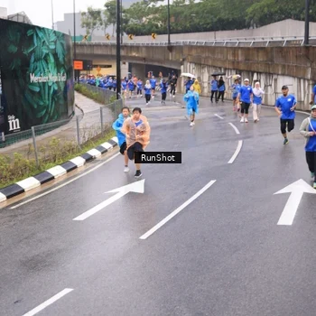 Runner Photo 7939746