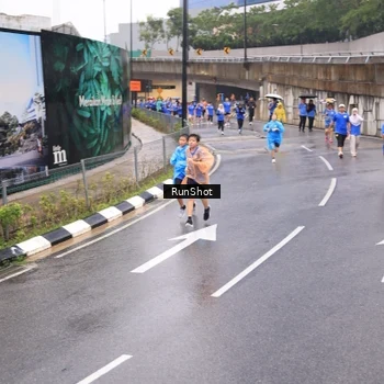 Runner Photo 7939747
