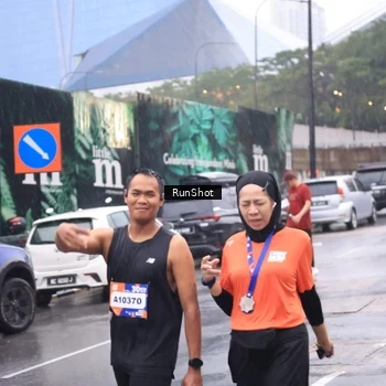 Runner Photo 7939749