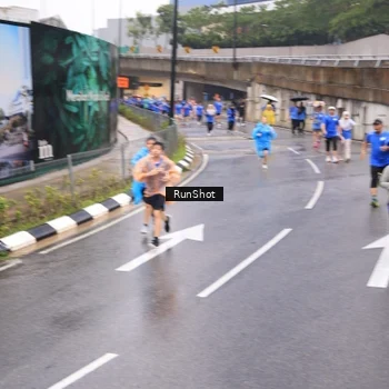 Runner Photo 7939754