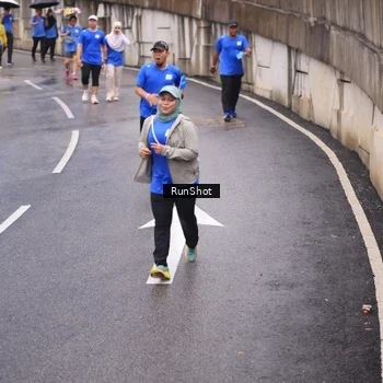 Runner Photo 7939757