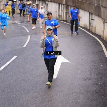 Runner Photo 7939762
