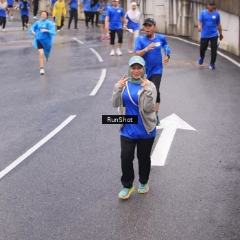 Runner Photo 7939768