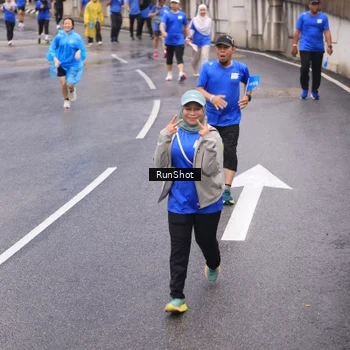 Runner Photo 7939769