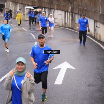Runner Photo 7939777
