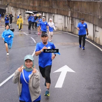 Runner Photo 7939778