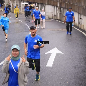 Runner Photo 7939779