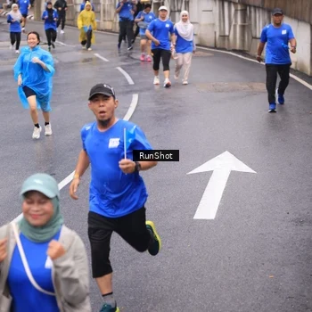 Runner Photo 7939782