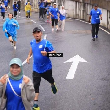 Runner Photo 7939784