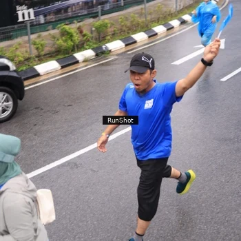 Runner Photo 7939799