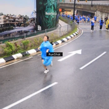 Runner Photo 7939809