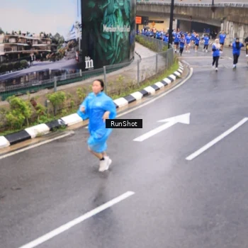 Runner Photo 7939815