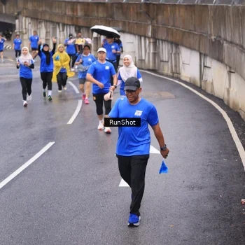 Runner Photo 7939822