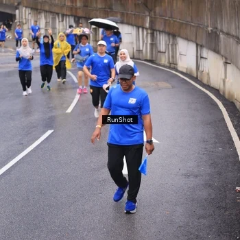 Runner Photo 7939830
