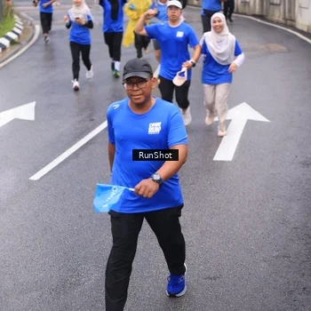 Runner Photo 7939840