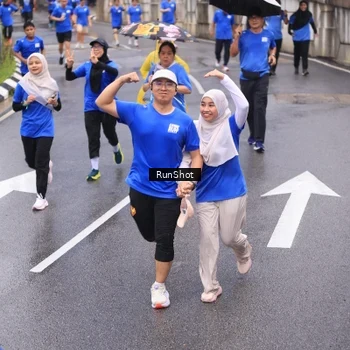 Runner Photo 7939848