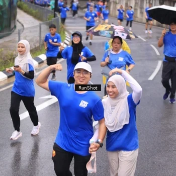 Runner Photo 7939859