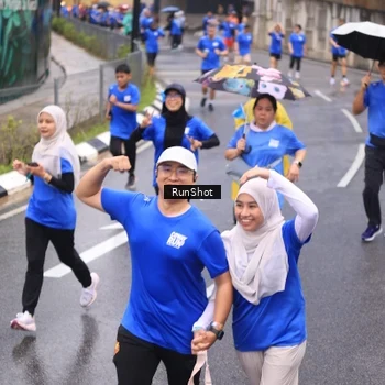 Runner Photo 7939860