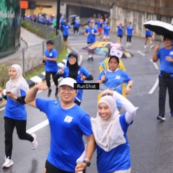 Runner Photo 7939861