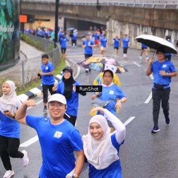 Runner Photo 7939862