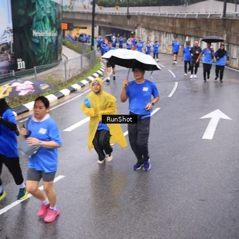 Runner Photo 7939880