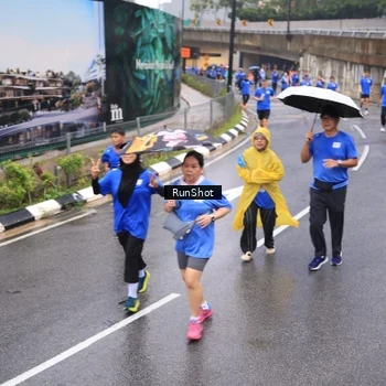 Runner Photo 7939881