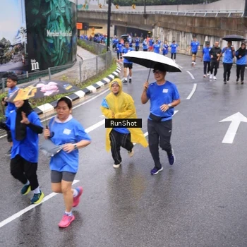 Runner Photo 7939884