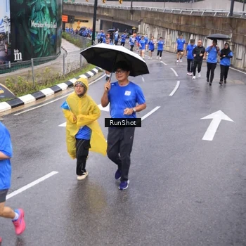 Runner Photo 7939885