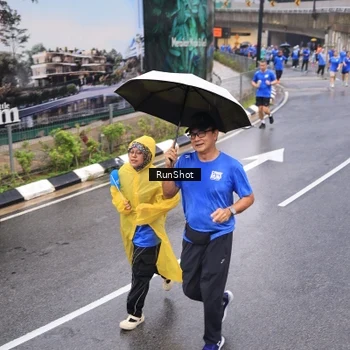 Runner Photo 7939894