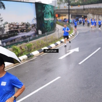Runner Photo 7939900