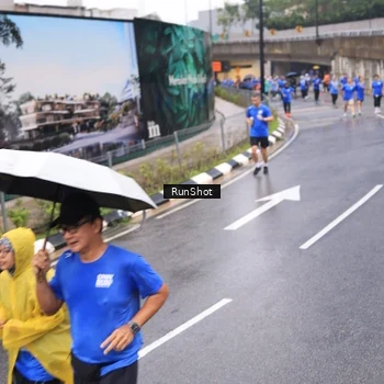 Runner Photo 7939901