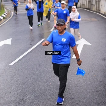 Runner Photo 7939903