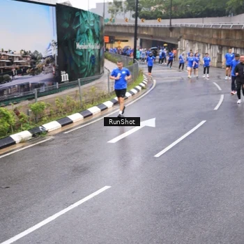 Runner Photo 7939904