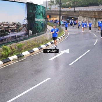 Runner Photo 7939905