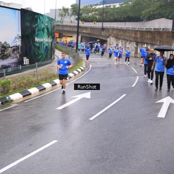 Runner Photo 7939908