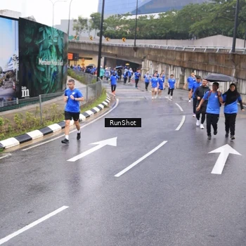 Runner Photo 7939914