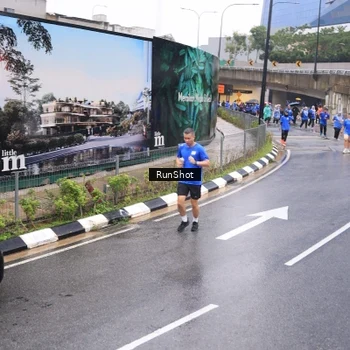 Runner Photo 7939917