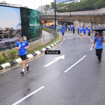 Runner Photo 7939918