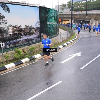 Runner Photo 7939919