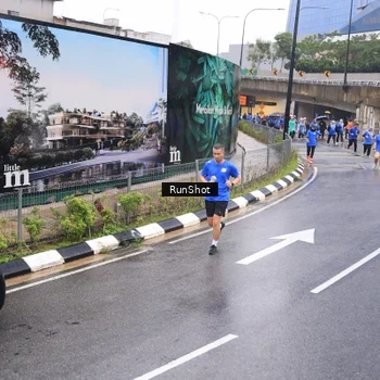 Runner Photo 7939921