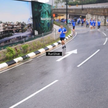 Runner Photo 7939923